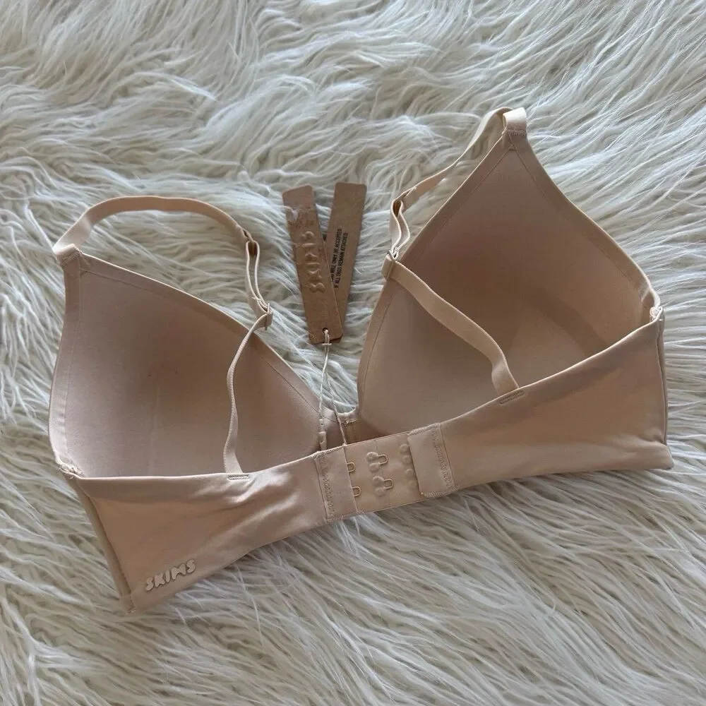 Skims Wireless Form T-shirt Bra Sand Size 32C